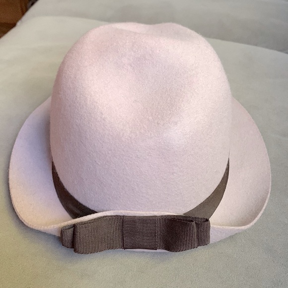 Urban Outfitters Pins & Needles Wool Mauve Hat Brown Grosgrain Ribbon Bow - Picture 2 of 6